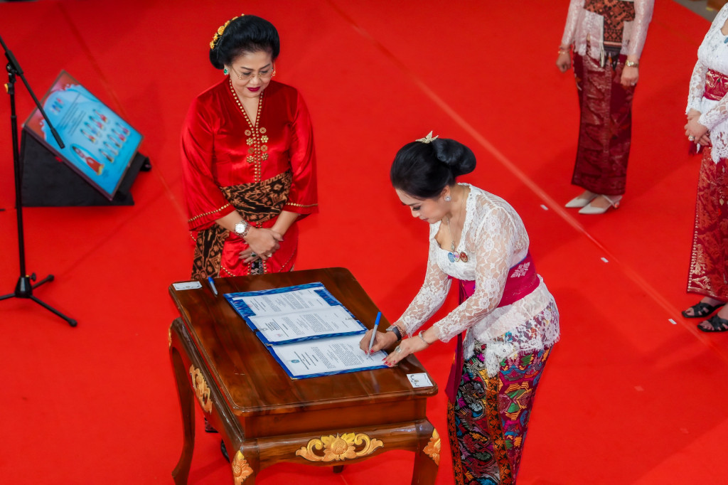 Pelantikan Ketua TP. PKK, TP. Posyandu dan Ketua Dekranasda Kabupaten/Kota se-Bali